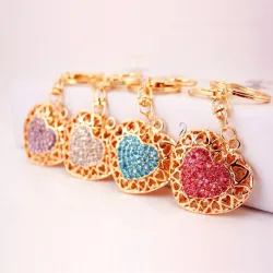 Dalaful Hollow Out Love Heart Key Chains Rings Holder For Lovers Sweetheart Pendant For Car KeyringsSleutelhangers