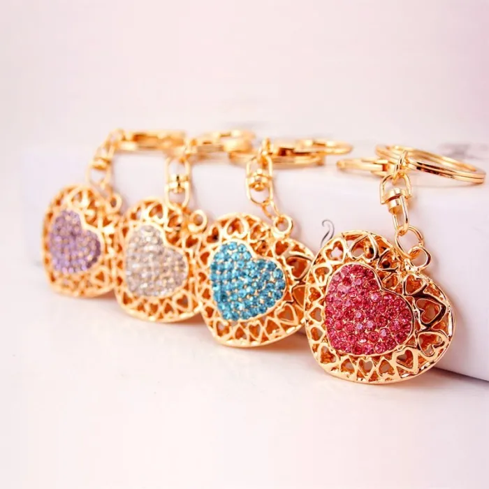 Dalaful Hollow Out Love Heart Key Chains Rings Holder For Lovers Sweetheart Pendant For Car KeyringsSleutelhangers