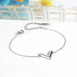 Stereoscopic V Charm Bracelet - Titanium SteelArmbanden