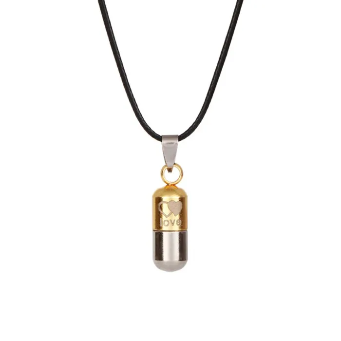 LOVE - capsule vorm hanger - kettingHalskettingen