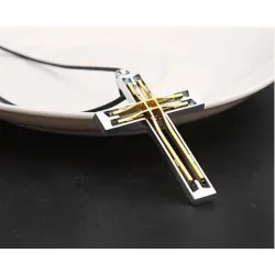 Hollow Cross NecklaceKettingen