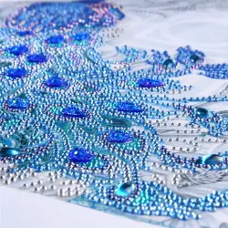 Rhinestone peacock 5D - DIY painting - diamond embroider - home decorDecoratie