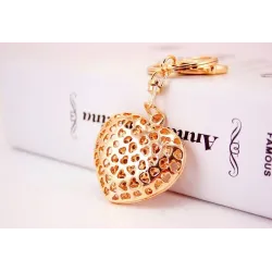 Dalaful Hollow Out Love Heart Key Chains Rings Holder For Lovers Sweetheart Pendant For Car KeyringsSleutelhangers