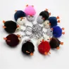Pluizige harige pompon met kuikens - sleutelhangerSleutelhangers