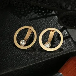 Elegant round earrings with crystalEarrings