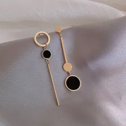 Lange oorbellen met zwarte cirkelOorbellen