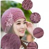 Gebreide baret - een warme bontmuts met decoratieve bloemenPetten & Hoeden