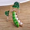 Groene erwten met parels - kristallen brocheBroches