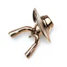 Dame figuur met hoed - brocheBroches