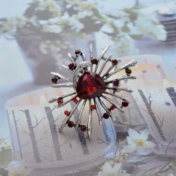 Stijlvolle bloemenbroche - met glazen kristallenBroches