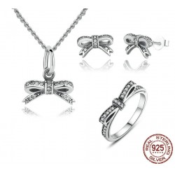 Kristallen strikknoop - sieradenset - halsketting / oorbellen / ring - 925 sterling zilverHalskettingen