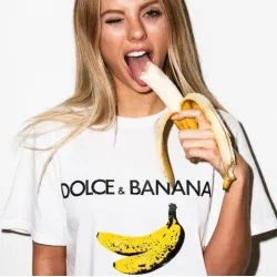 Dolce & Banana - T-shirt met grappige print - korte mouwBlouses & overhemden