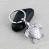 Modieuze metalen sleutelhanger met schildpadSleutelhangers