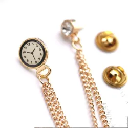 Broche met een Koreaanse trend - speld met een horloge en een kettingBroches