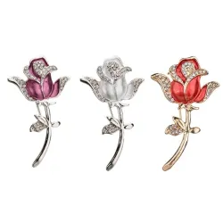 Elegante broche met kristallen roosBroches