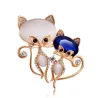 Broche met twee kristallen vossenBroches