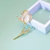 Elegante broche met opaal / kristallen tulpBroches