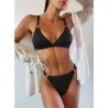 Sexy geribbelde bikiniset - push up - metalen versieringenBadkleding