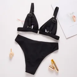 Sexy geribbelde bikiniset - push up - metalen versieringenBadkleding