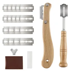 Brood/deegsnijder - scheermes - gebogen mes - met mesjes / beschermhoesBakvormen