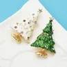 Sneeuwende kerstboom - met strassteentjes - elegante brocheBroches