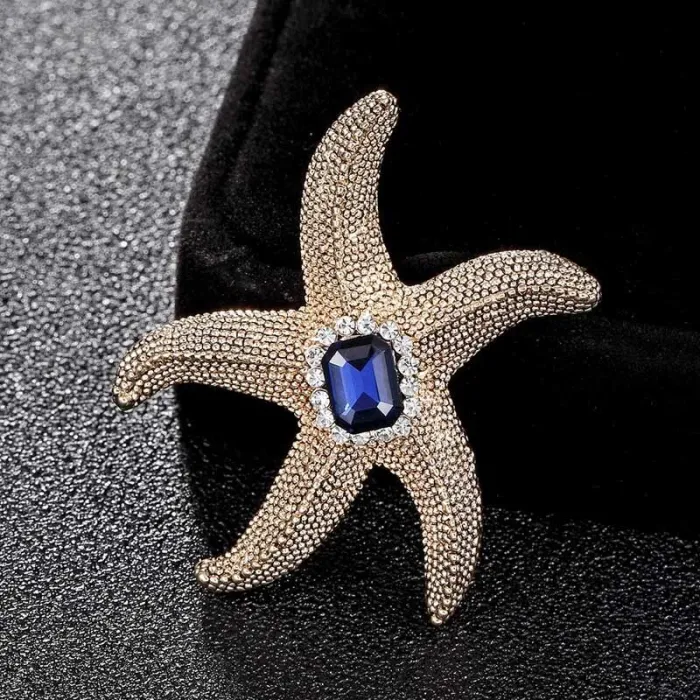 Coral starfish with crystal - vintage broochBrooches