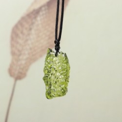 Natuurlijke groene moldavietsteen - kristalglas - met kettingHalskettingen