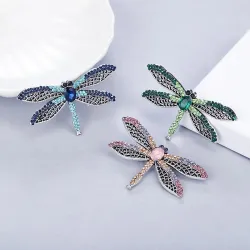 Elegante broche - met kleurrijke kristallen libelBroches