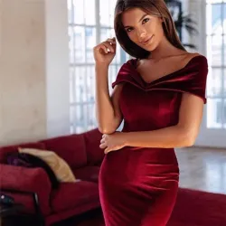 Fashionable velvet dress - off shouldersDresses