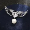 Luxurious brooch - angel wings - crystal heart - pearlBrooches