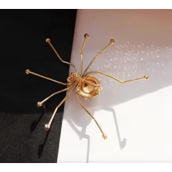 Gold crystal spider - broochBrooches