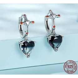 Ronde zilveren oorbellen - kruis - zwart kristal bungelend hartje - 925 sterling zilverOorbellen