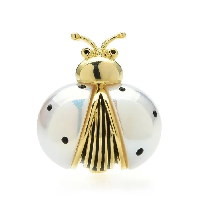 Wit/gouden lieveheersbeestje brocheBroches
