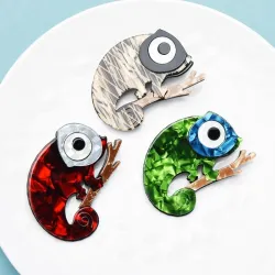 Big eyes gecko / lizard - enamel broochBrooches