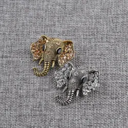 Vintage kristallen olifant brocheBroches