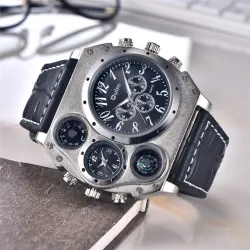 OULM 1349 - sport groot horloge - kompas - leren bandHorloges