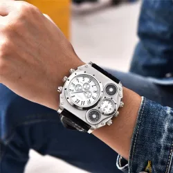 OULM 1349 - sport groot horloge - kompas - leren bandHorloges