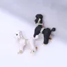 Hond met krullend haar - met kristallen - brocheBroches