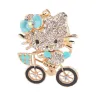 Crystal kitten op een fiets - sleutelhangerSleutelhangers
