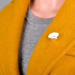 White chef's cap - broochBrooches