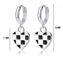 Round earrings with hanging check heartEarrings