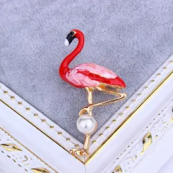 Rode flamingo met parel - brocheBroches