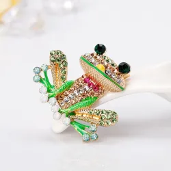 Crystal frog broochBrooches