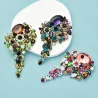 Elegante broche met kristallen bloemenBroches