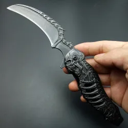 Opvouwbaar tactisch mes - ontwerp met schedelklauwMultitool & Zakmes