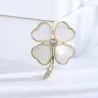 Four leaf clover brooch - shell / crystalBrooches