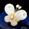 Parelmoer schelp vlinder - met kristallen / parelsBroches