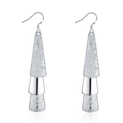 Elegante zilveren oorbellen - gematteerde boombladerenOorbellen