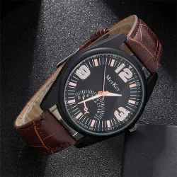 Fashionable Quartz watch - with leather bracelet - setWatches