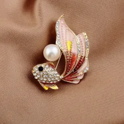 Kristallen goudvis met parel - elegante brocheBroches
